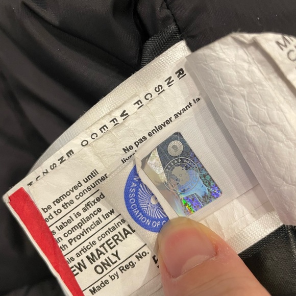 Authentic Navy Canada Goose Jacket Women - Picture 6 of 10